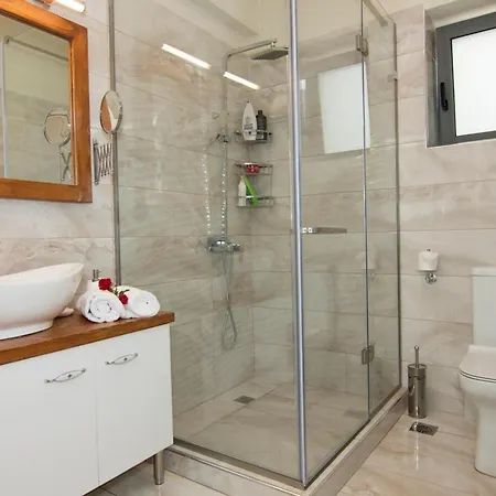 Villa Aspasia By Elrin Mani *